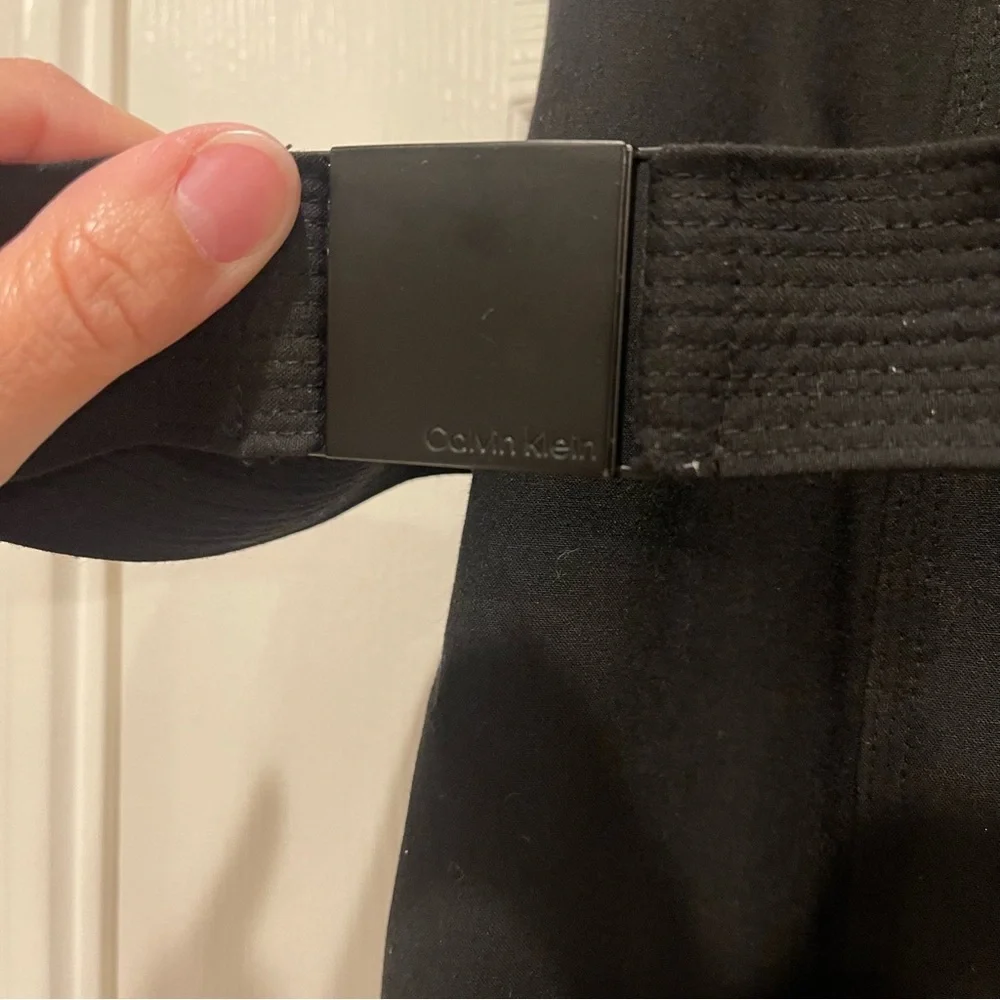 Calvin Klein Sheath Dress Women’s Sz 8 Black Belted Sleeveless Office Business - Picture 4 of 8